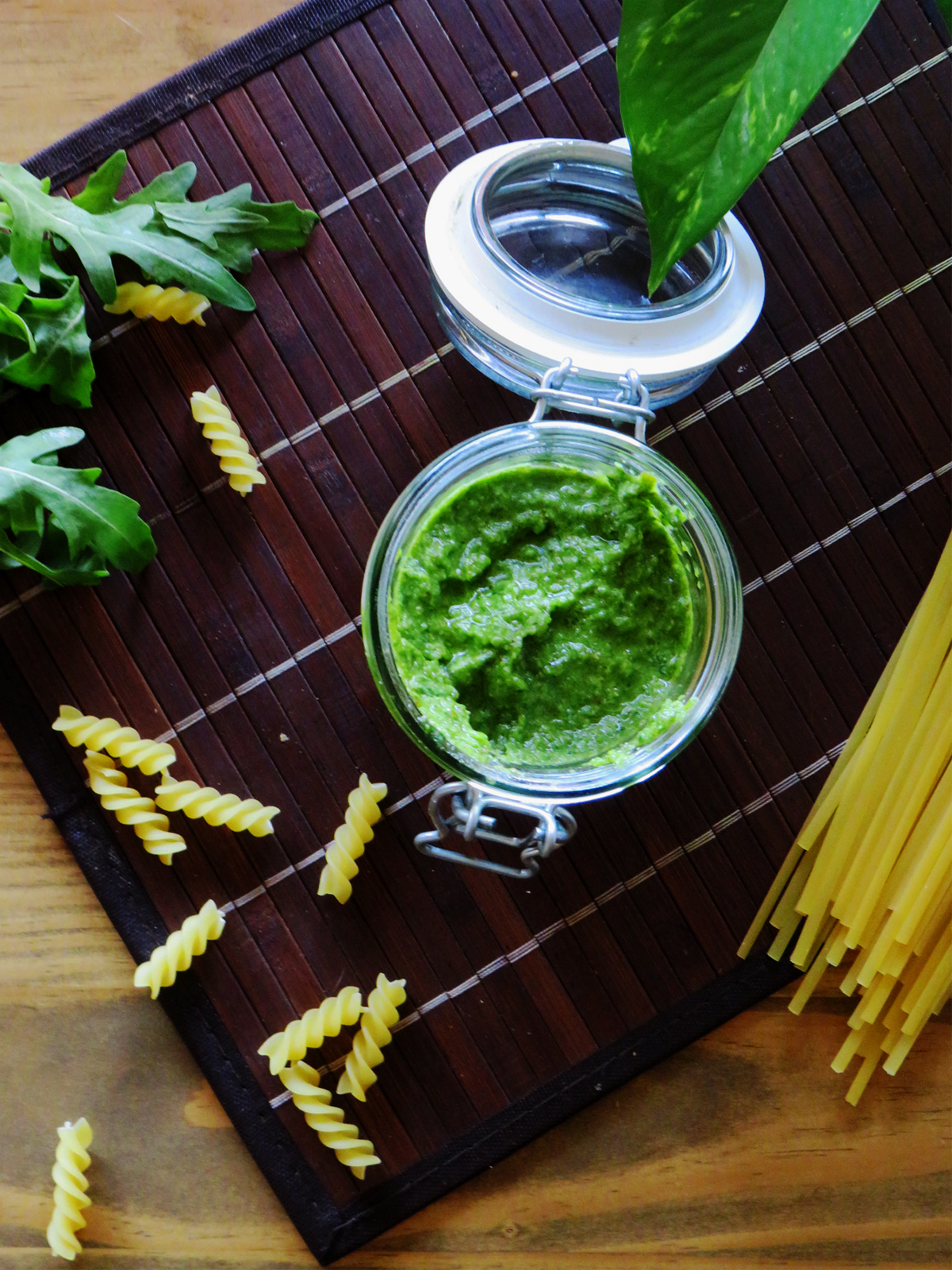 Ruccola-Chili-Pesto [vegan] – Wir essen Pflanzen